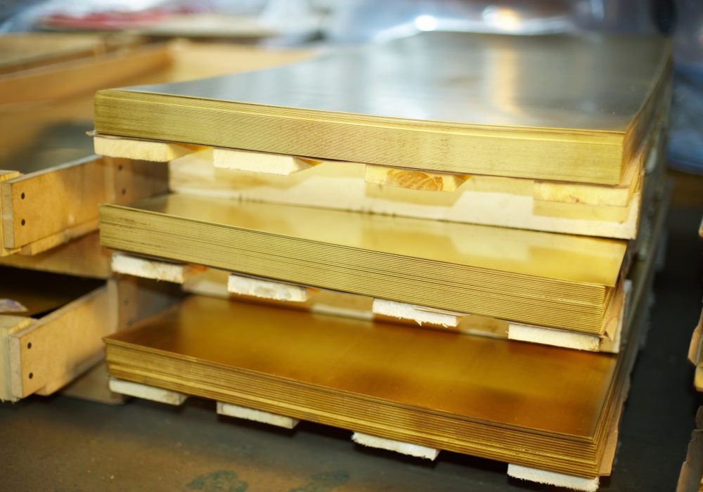 Many brass sheets, warehouse brass plates.